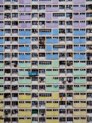B_08 - II MIEJSCE - Klaudia Feruś - Hongkong - kolorowe mrowisko